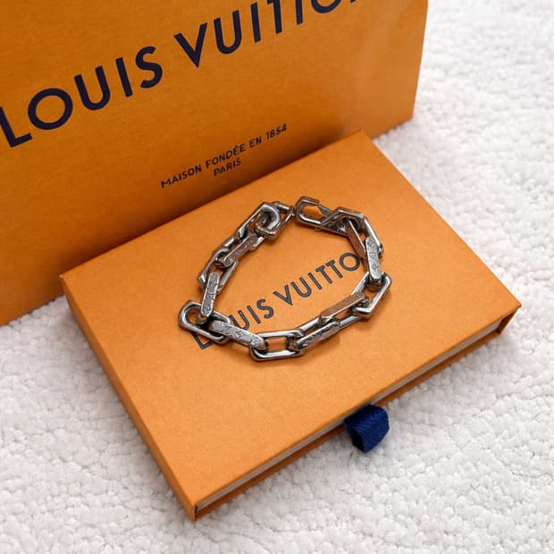 루이비통 버질아블로 체인 팔찌 m size