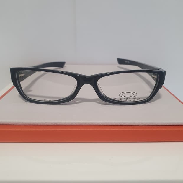 오클리 OAKLEY Sweeper 스위퍼 블랙 마블 52□15 130