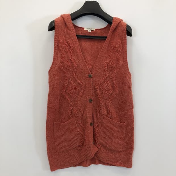 써스데이아일랜드 케이블 니트조끼 90