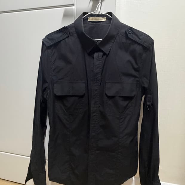 발렌시아가 밀리터리 블랙 셔츠 M(95-100)