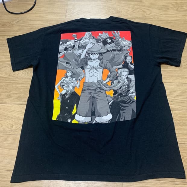 M]원피스 ONE PIECE 밀짚모자 해적단 빅 백프린팅 티셔츠