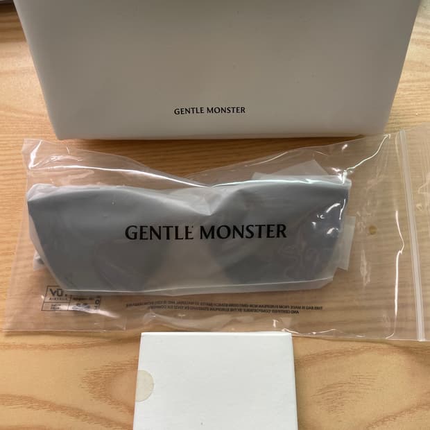 젠틀몬스터 피노01