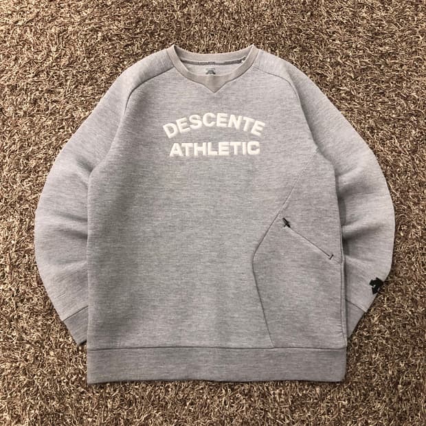 100 데상트 맨투맨