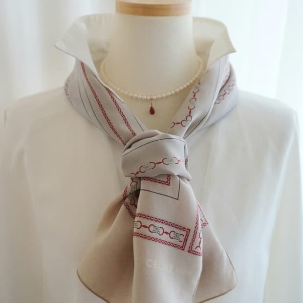 셀린느 실크 스카프