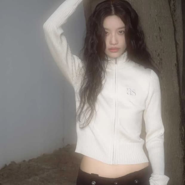 애즈온 마론 니트 집업 베이지