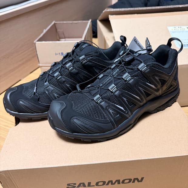 살로몬 XA pro 3D 블랙 마그넷 270 새상품 판매