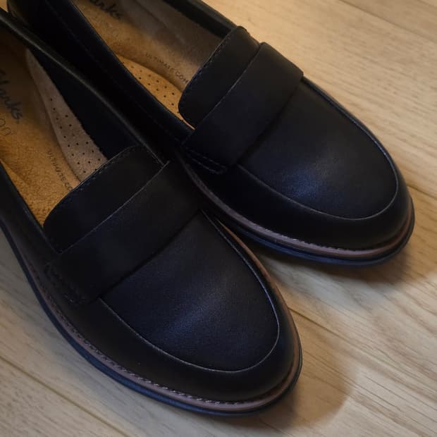 Clarks 클락스 샤론 페니 로퍼 220