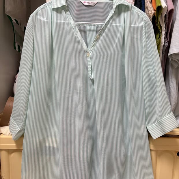 민트 스트라이프 블라우스