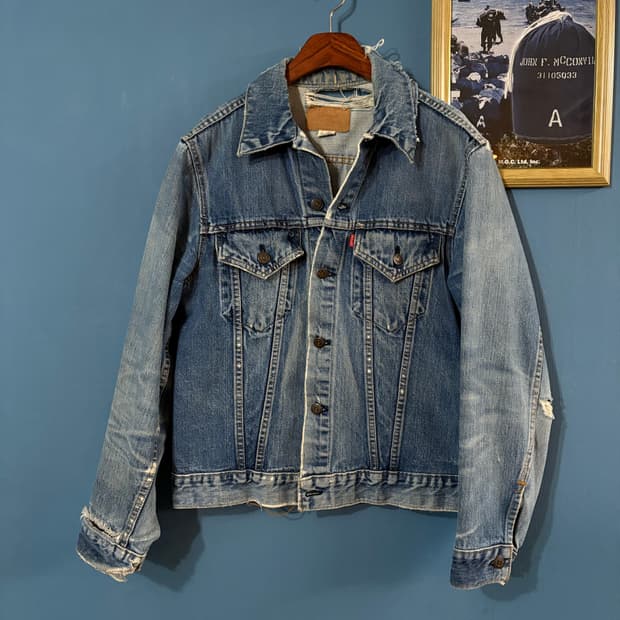70-80‘s USA Levis 70505  denim jacket. 