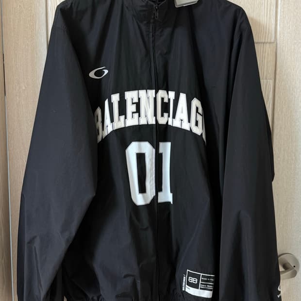 발렌시아가 바스켓볼 트랙자켓 오버핏  s (백화점제품)