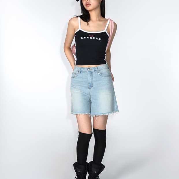 yeel 와이이이엘 레드하트 로고 반바지 