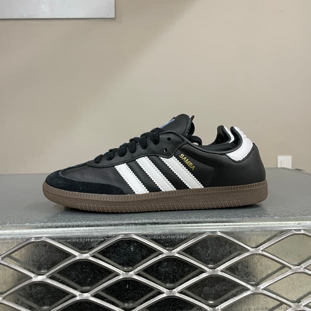 아디다스 삼바 코어블랙 235