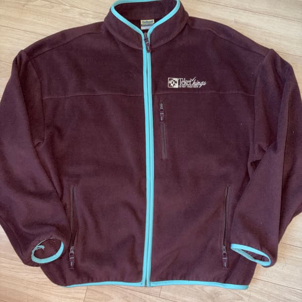 테켓 플리스 브라운