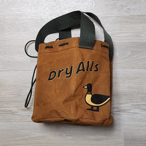 휴먼메이드 드로우스트링 백 브라운