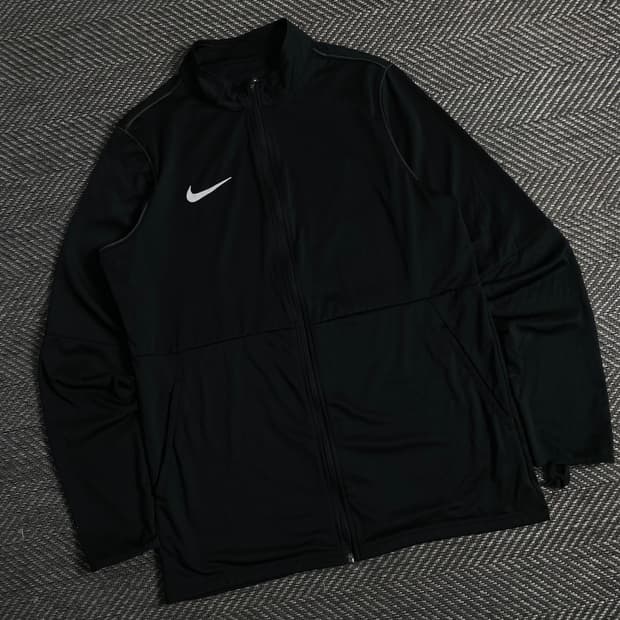 나이키 드라이핏 스우시로고 블랙 트레이닝 자켓y 3284