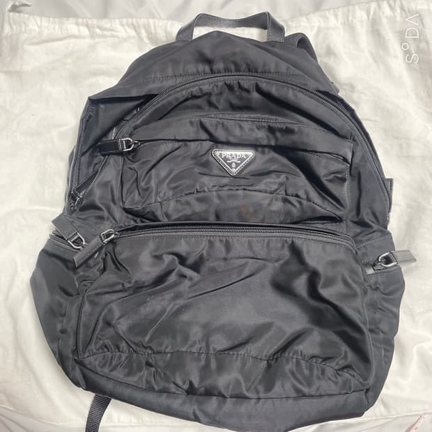 프라다 나일론 백팩 블랙