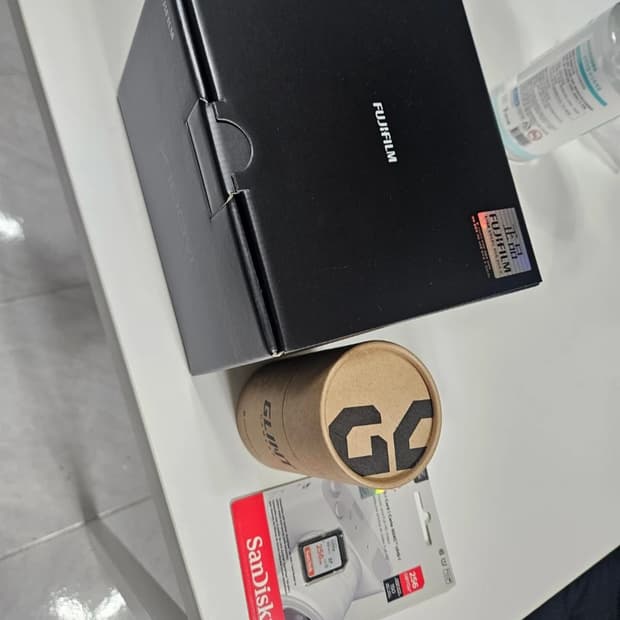 Fujifilm 후지필름 X100VI 미개봉 새제품 판매합니다.