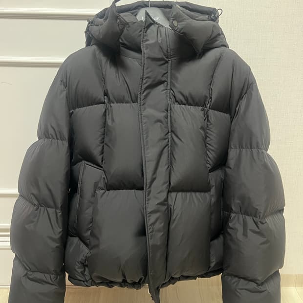 벨리에 크로스다운 패딩