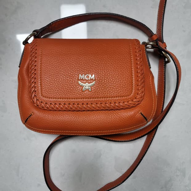 엠씨엠 MCM 미니 숄더백  상태극상

