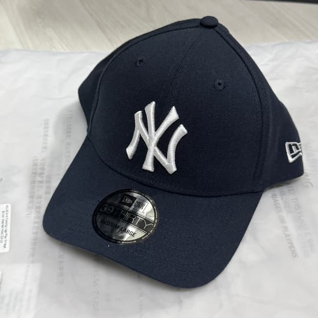 뉴에라 39thirty m-l 네이비 볼캡 모자