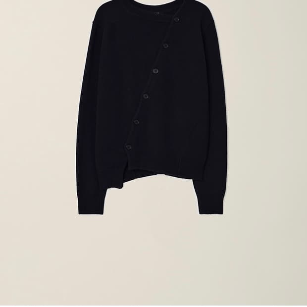 EE누마레 블랙 가디건 xl삽니다