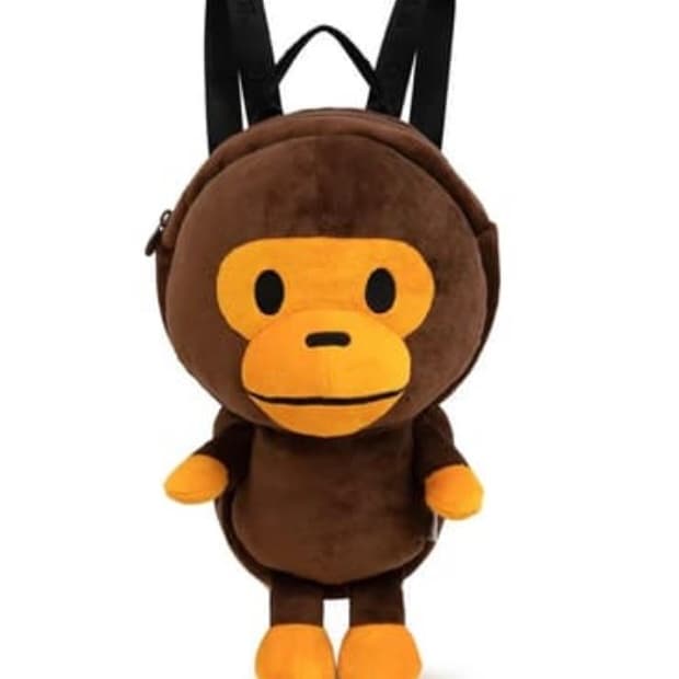 BABY MILO PLUSH BACKPACK