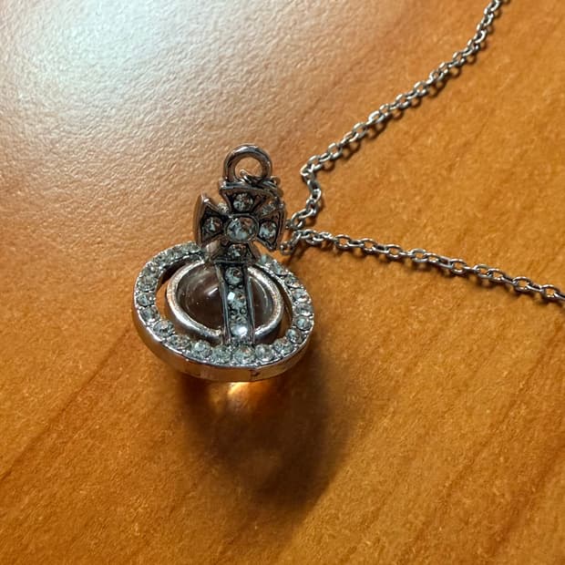 비비안웨스트우드 쁘띠 orb 목걸이