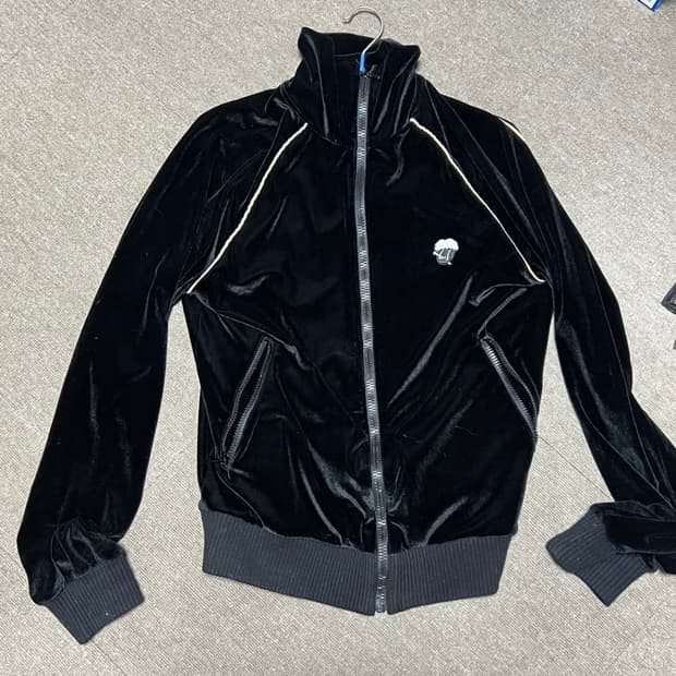 넘버나인 벨벳 트레이닝 자켓