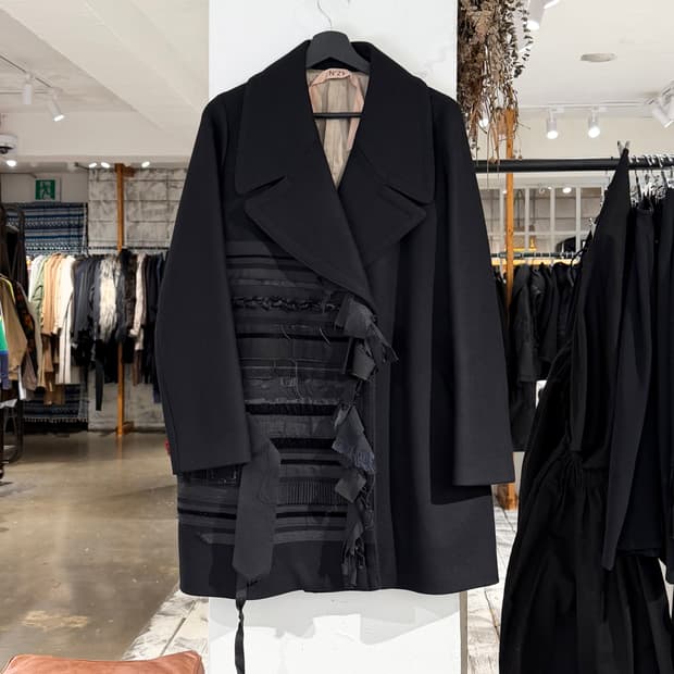 n21 블랙 리본 디테일 오버사이즈 코트