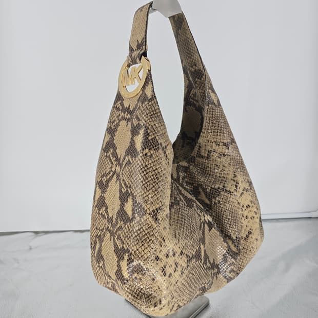 MICHAEL KORS 파이톤 호보백