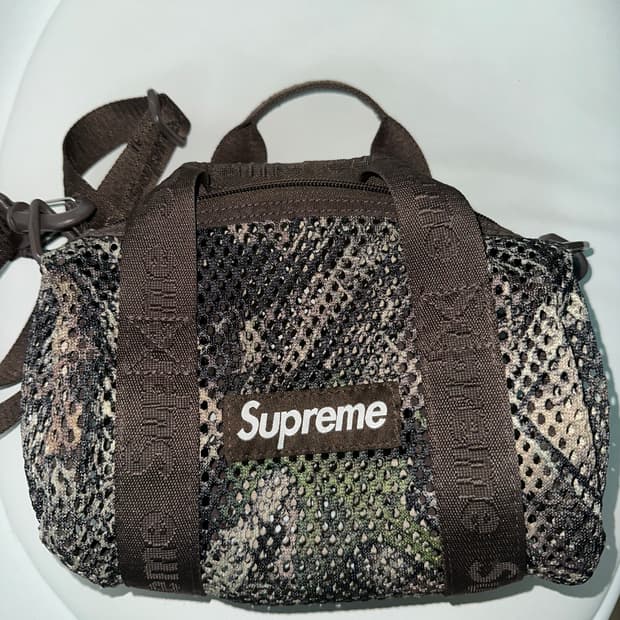 슈프림 25ss 미니 더플백 카모
