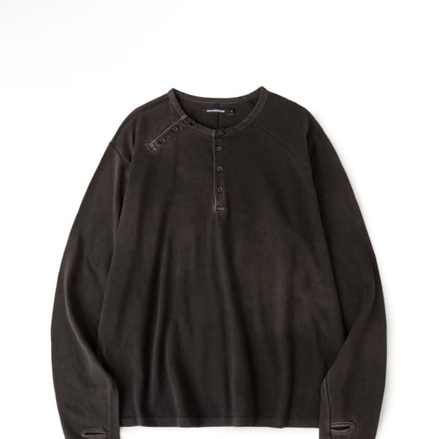 (새상품) 해칭룸 더블 헨리넥 티 블랙