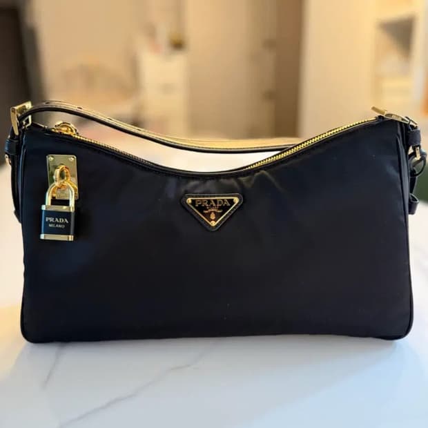 프라다 리나일론 숄더백 1BC232 블랙