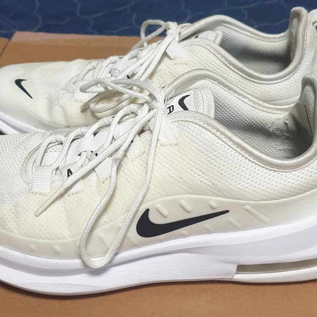 나이키 에어맥스 엑시스 스니커즈  (235)