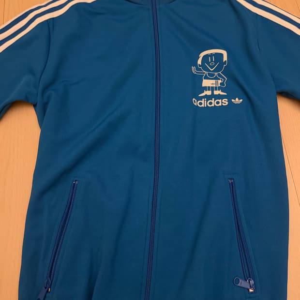 아디다스 파란 캐릭터 져지