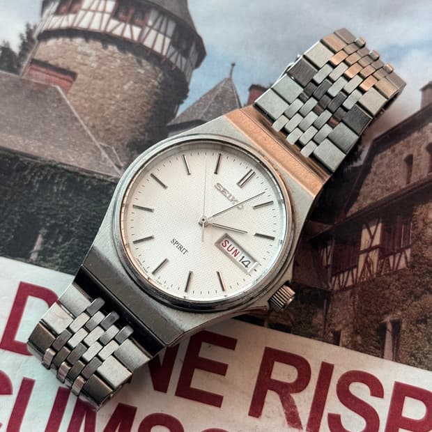 세이코 Seiko 쿼츠 스피릿 데이데이트