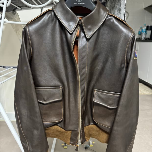 아카펠라클로딩 A-2자켓(lot419, 소가죽버전) 40사이즈 팝니다