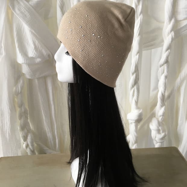 cubic point beanie