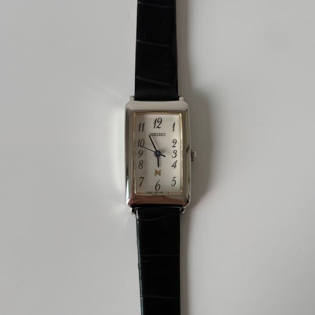 1990s Noie Silver Tank Ladies Quartz