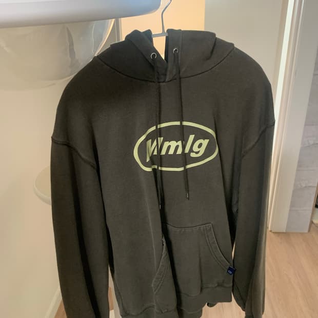 mmlg 후드티