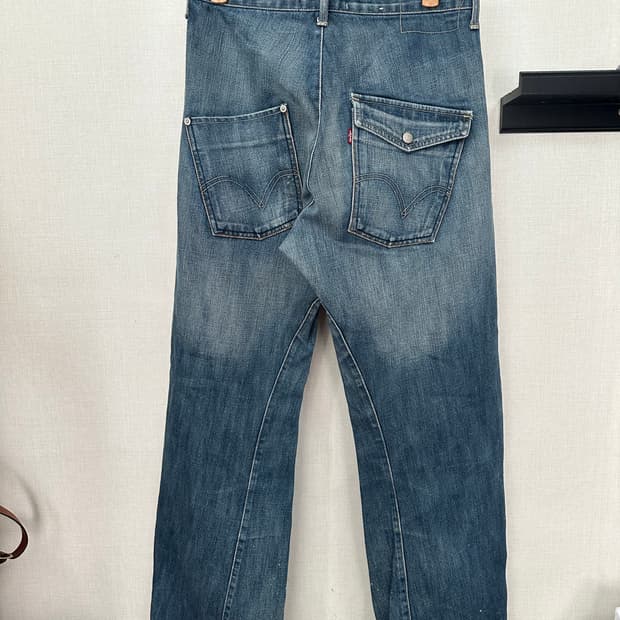 리바이스 엔지니어드 진 청바지 28