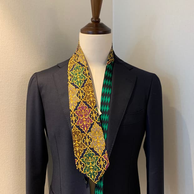 베르사체(VERSACE) 기하학적패턴 클래식 정장넥타이 최상급