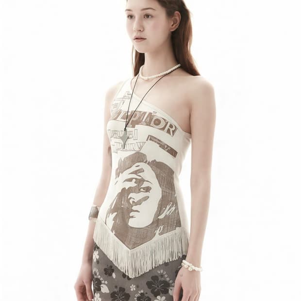 스컬프터 원숄더 태슬 나시