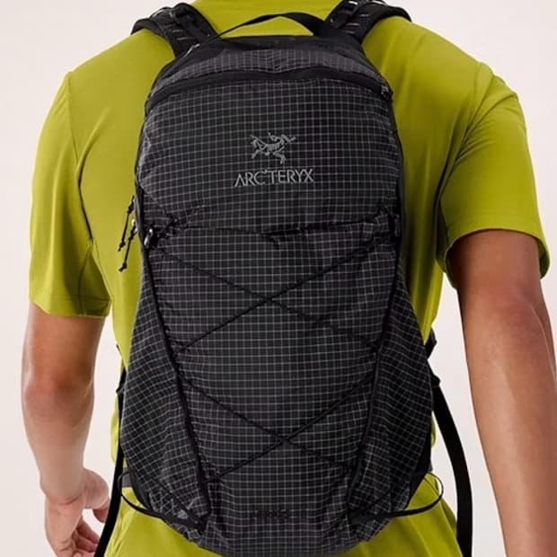 아크테릭스 에어리어스 18