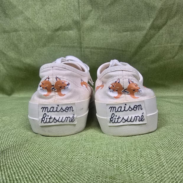 메종키츠네 올오버 폭스 스니커즈 245