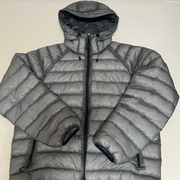 수아레 라이트 시어쉘 패딩 점퍼 그레이