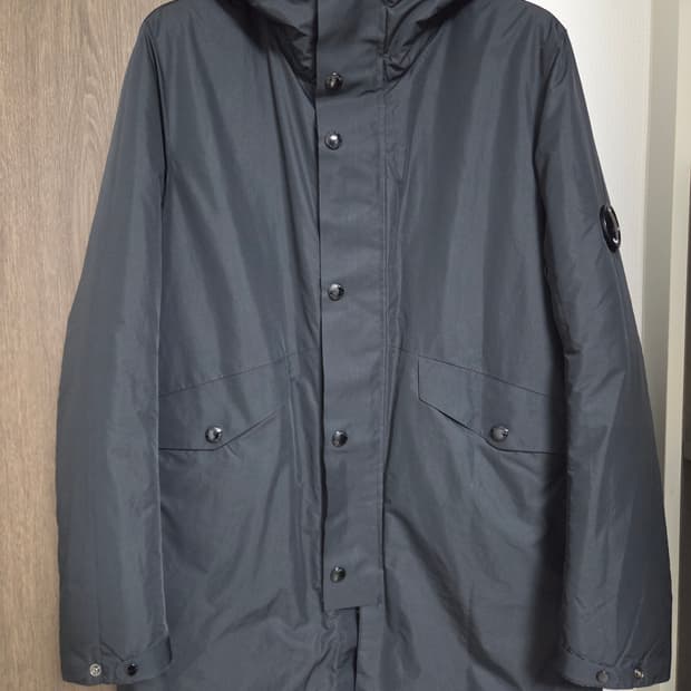 CP컴퍼니 마이크로M 렌즈 다운 패딩 점퍼