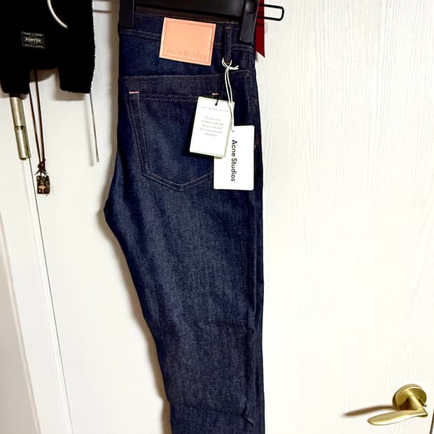 아크네 리버 인디고 진 30/32 새상품