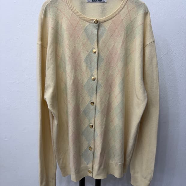 정품) 버버리 아가일 금장버튼 가디건 44