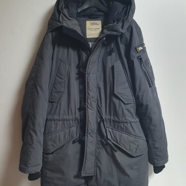 택포가 내셔널지오그래픽 패딩 블루 웨일 구스다운패딩 차콜그레이 100